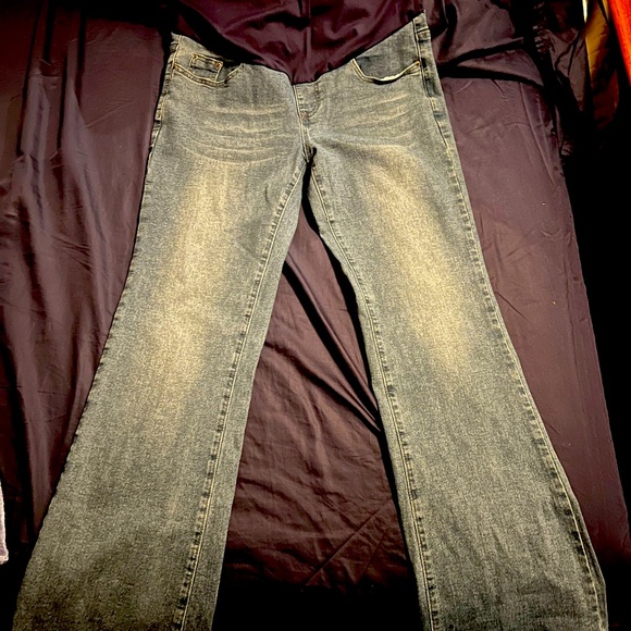 Straight Leg Medium Wash XL Maternity jeans - Picture 2 of 6